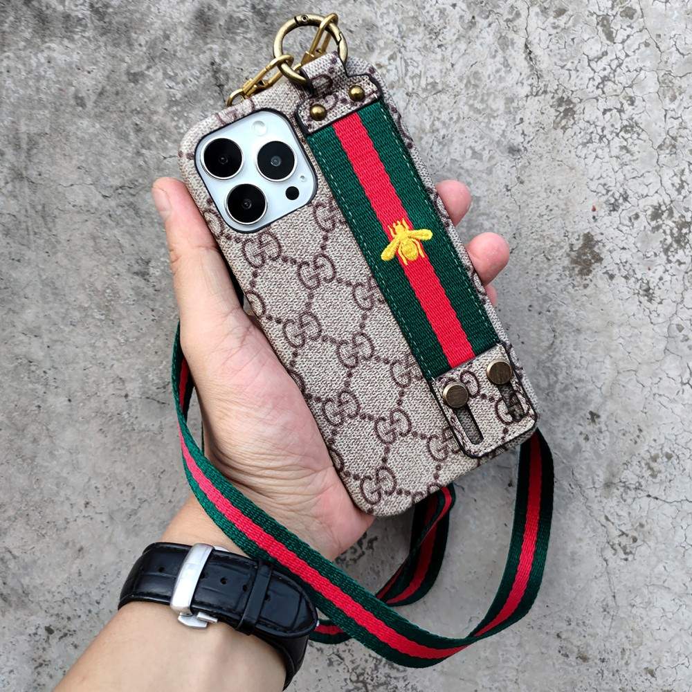 hortory iphone case gucci